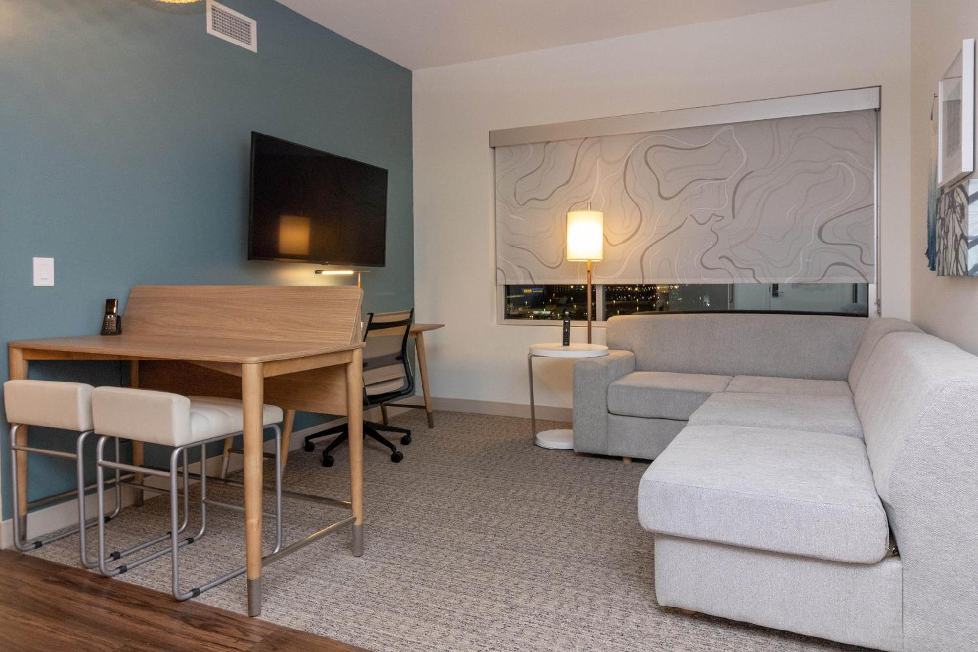 Отель Element St. Louis Midtown Экстерьер фото