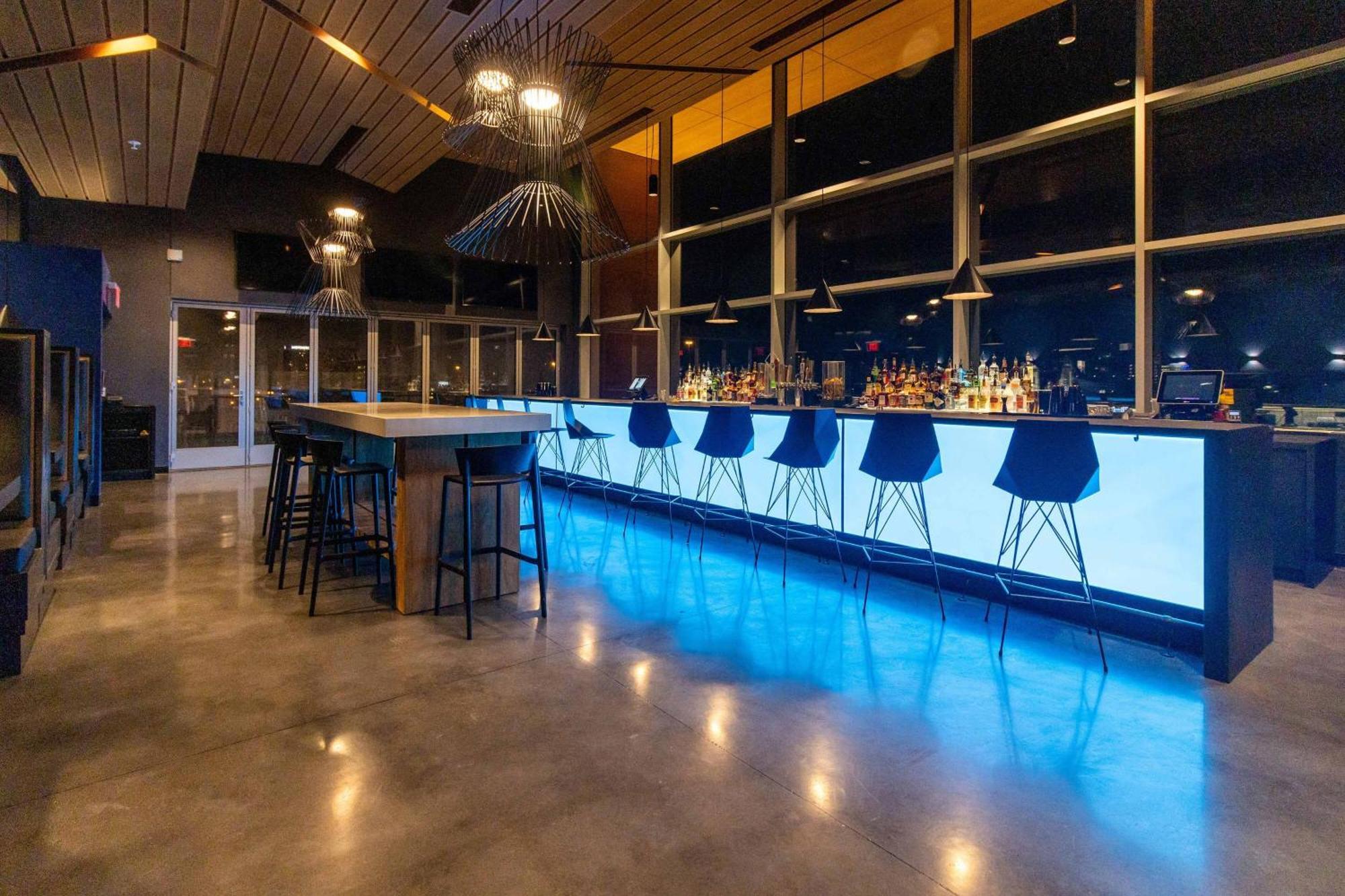 Отель Element St. Louis Midtown Экстерьер фото
